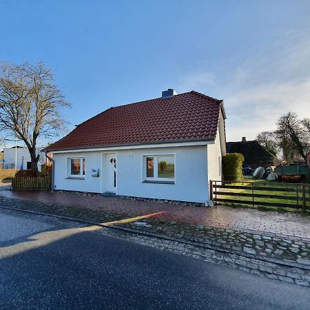Ostssespitze Villa Riepsdorf Exterior photo