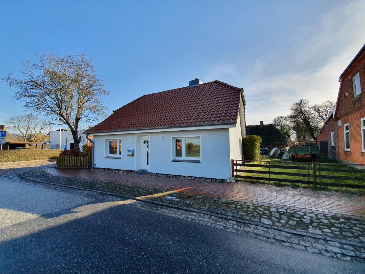 Ostssespitze Villa Riepsdorf Exterior photo